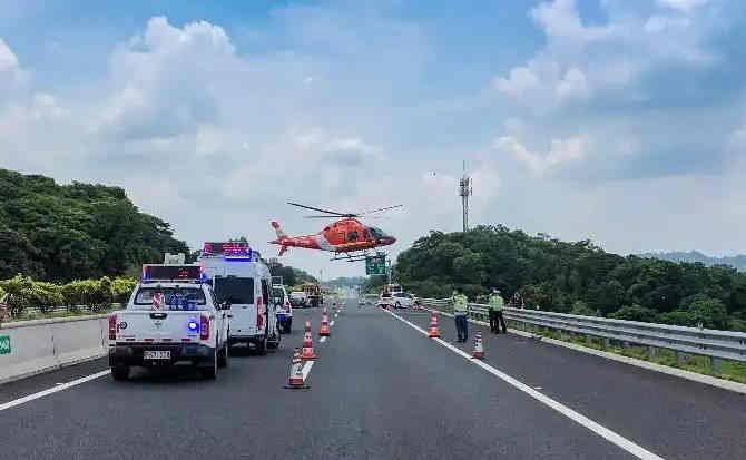 呼图壁高速公路汽车救援案例